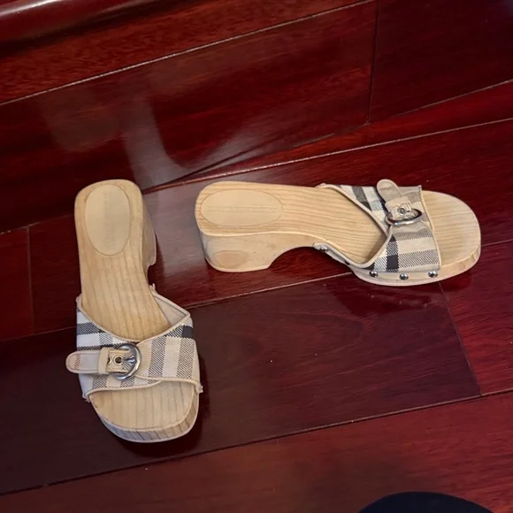 Burberry Black and Cream Checkered Mules - Picture 2 of 3